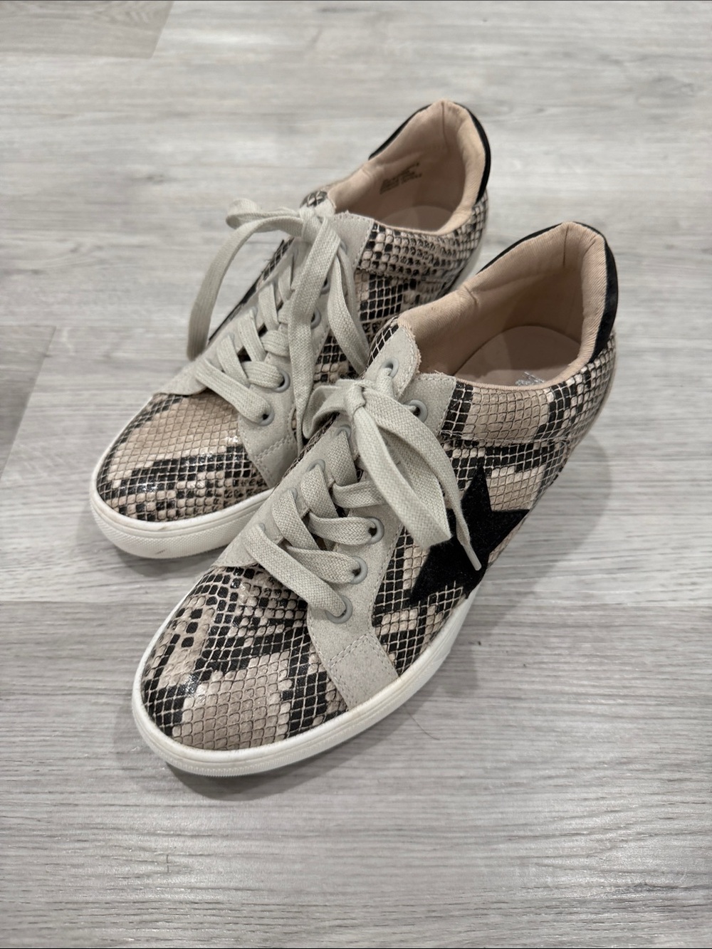 MIA Beige and Black Snake-Print Lace-Up Sneakers with Black Star